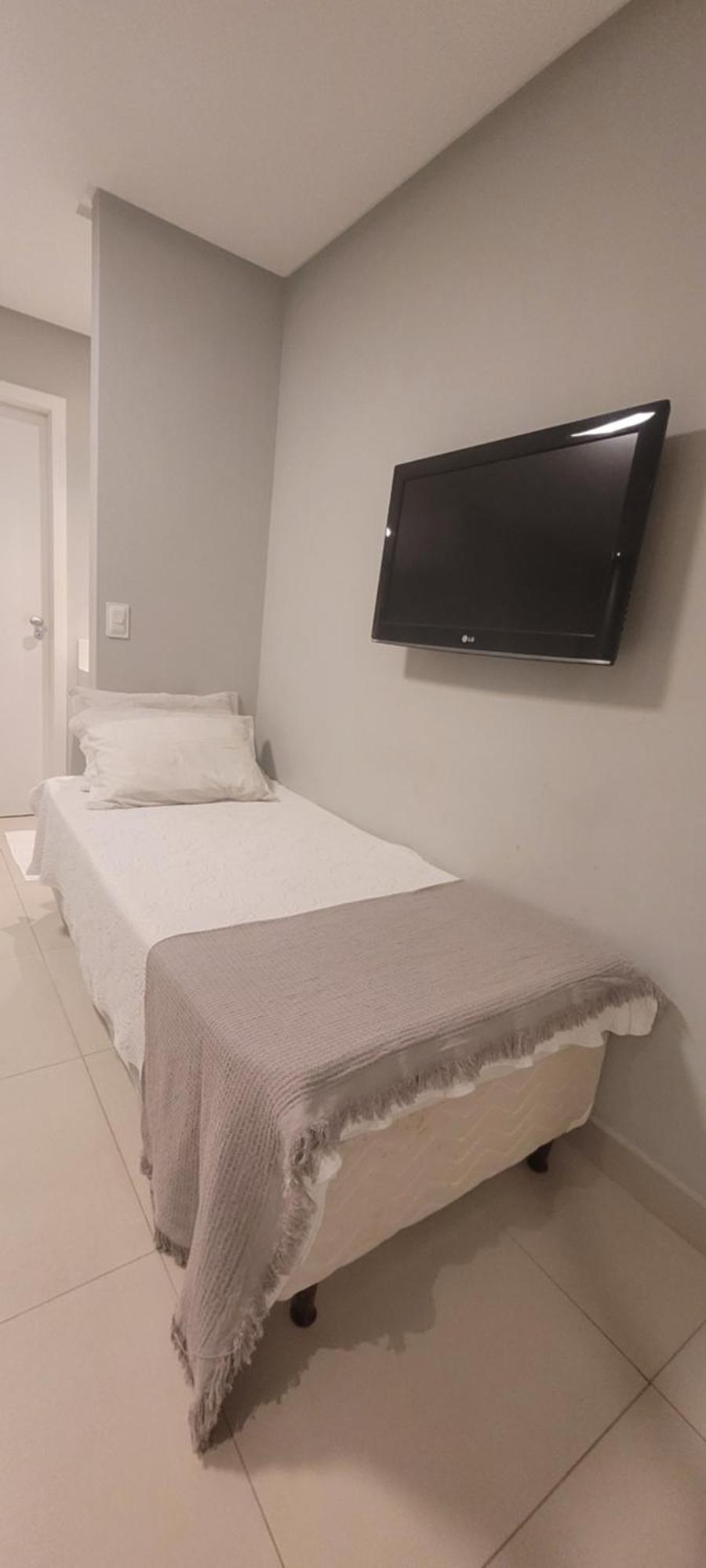 Flat Century Plaza Apartment